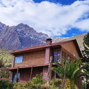 Hermosa Casa Familiar Para 8 Personas Con Tinaja-Cochiguaz Valle De Elqui Affittacamere Paihuano Exterior photo