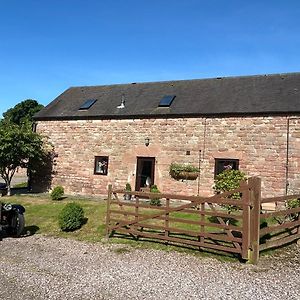 2-Bed Barn Alton Towers Chatsworth Polars Peaks Villa Whiston  Exterior photo