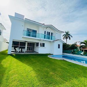 Casa Lomas De Cocoyoc Villa Texcalpan Exterior photo