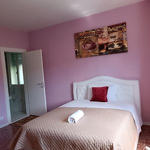 Locazione Turistica 2 Bed and Breakfast Tessera Exterior photo