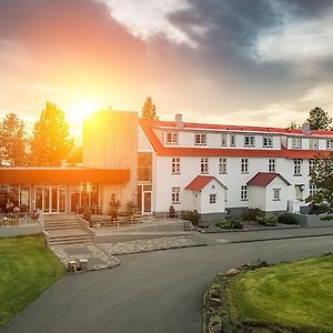 Gistihusith - Lake Hotel Egilsstadir Exterior photo