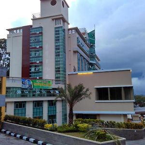 Grand Royal Denai Hotel Bukittinggi Exterior photo