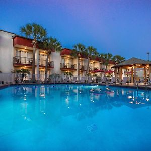 Hotel La Quinta By Wyndham Clearwater Central Exterior photo