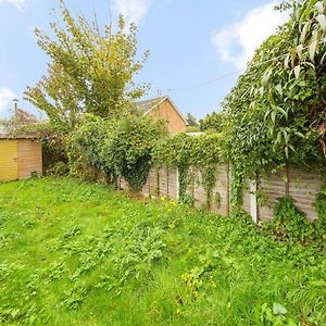 Sittingbourne Terrace Villa Exterior photo