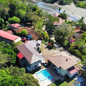 Hotel Oceans Hostal Santa Catalina Exterior photo