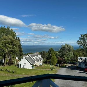 Hotel Auberge Des Nuages La Malbaie Exterior photo