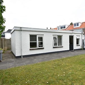 Holiday Home In Huisduinen Near The Dunes And Sea Exterior photo