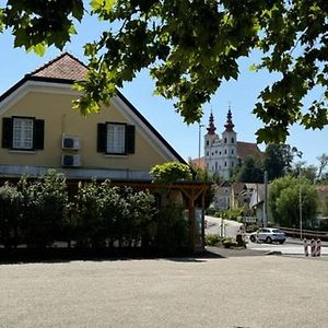 Hotel Nastanitev Na Gricu Sveta Trojica v Slovenskih Goricah Exterior photo