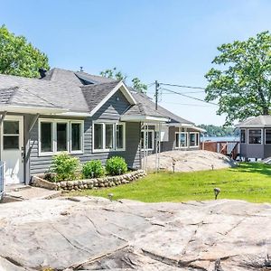 Lake Muskoka Cottage One Thousand And One Night Gravenhurst Exterior photo