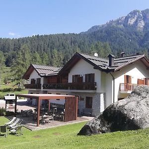 Albergo Chalet Abete Rosso Castello Tesino Exterior photo