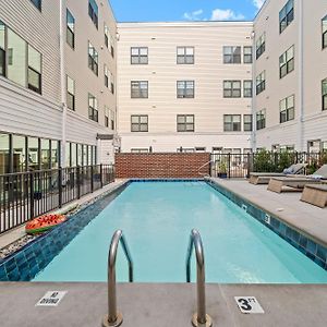 Appartamento New! Luxury Apt With Pool, Roof Deck, Fitness Center, King Bed Filadelfia Exterior photo