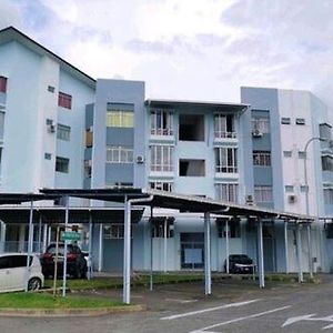 Appartamento Delta Heights Penampang Kota Kinabalu Exterior photo