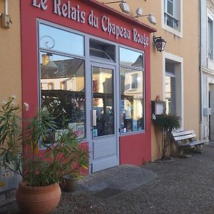 Hotel Le Relais Du Chapeau Rouge Vibraye Exterior photo