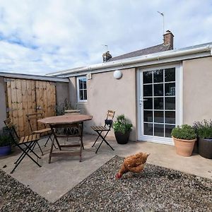 Two Bed Home 6 Minutes From The Giants Causeway! Lisnagunogue Exterior photo