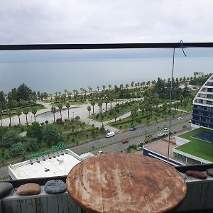 Vip Апартаменты Batumi Exterior photo