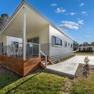 Hotel Painters Island Holiday Park Wangaratta Exterior photo