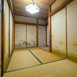 Appartamento Tatami House 3Minutes From Keisei Usui Station 35Minutes From Narita Airport 52 Minutes From Asakusa 50 Minutes From Oshiage 75Minutes From Ginza Sakura  Exterior photo