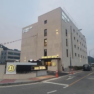 Mokpo Brown Dot Hotel Namak Exterior photo