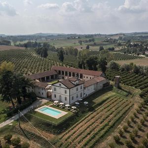 Cascina Baronina Bed and Breakfast Terruggia Exterior photo