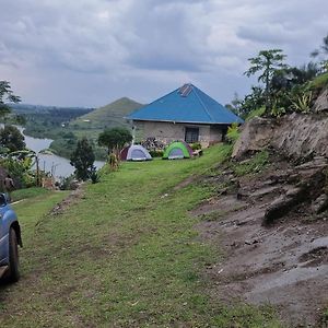 Appartamento Saka Laka Fort Portal Exterior photo