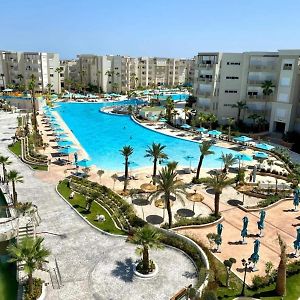 Charmante Residence Avec Piscine A Monastir Exterior photo