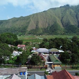 Hotel Tresno Sembalun Rinjani Sembalunlawang Exterior photo