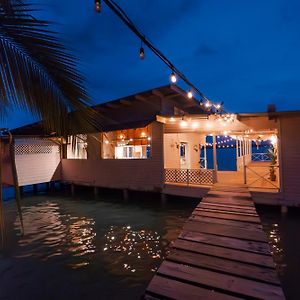 Appartamento La Caribena Beach House- Bocas Del Toro, Isla Colon, Panama Big Creek Exterior photo