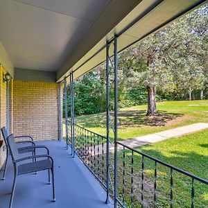 Quaint Oxford Home About 2 Mi To Ole Miss And The Grove! Exterior photo