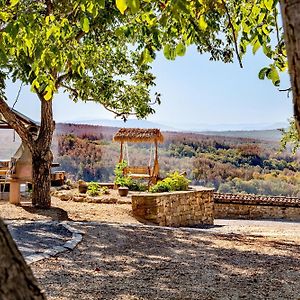 Hotel Complex Arbanashki Style-Panoramic View With Summer And Winter Terrace, Jacuzzi, Sauna, Children'S And Adult Area With Cinema Summer Veliko Tărnovo Exterior photo