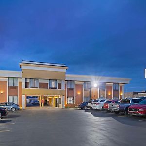 Best Western Inn At The Rochester Airport Exterior photo