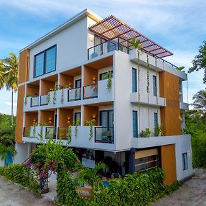 Hotel Whale Shark Boutique Fenfushi Exterior photo