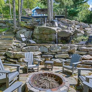 Lakefront Gem With Hot Tub And Boat Dock In Greentown Villa Exterior photo