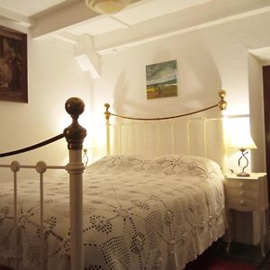 Les Terrasses Chambre D'Hotes Bed and Breakfast Huelgoat Exterior photo