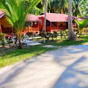 Island & Blue Resort Isola di Havelock Exterior photo