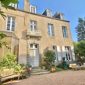 L'Hotel de Hercé Chambre d'Hote Mayenne Exterior photo