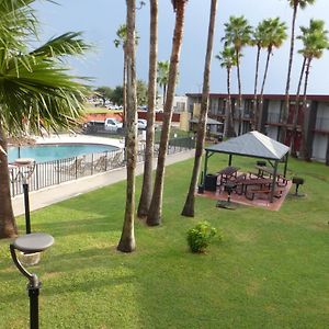 Red Roof Inn Corpus Christi North - Near Downtown Exterior photo