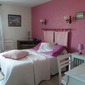 Chalet Cosy Avec Cheminee Et Animaux Acceptes - Fr-1-585-144 Bed and Breakfast Cousances-les-Forges Exterior photo