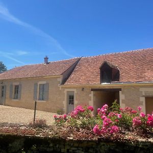 Chez Anne - Chambre Avec Salle De Bain Privative Bed and Breakfast Menetou-Couture Exterior photo