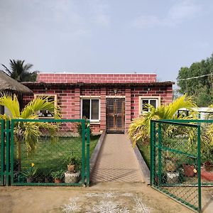 Hotel Sivarama Gardends Bheemunipatnam Exterior photo