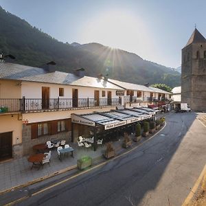 Hotel Hostal Los Valles Bielsa Exterior photo