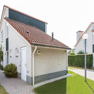 Luxurious Villa With Washer And Dishwasher, In A Green Area Arcen Exterior photo