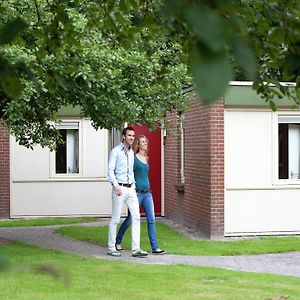 Cosy Bungalow With Microwave In The Middle Of De Maasduinen Villa Arcen Exterior photo