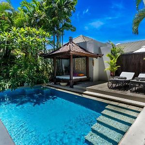 Kejora Beachfront Estate - Villa Murni Moments From Sanur Beach Exterior photo