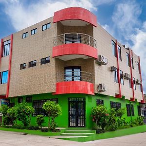 Hotel Hospedaje Las Amazonas Iquitos Exterior photo