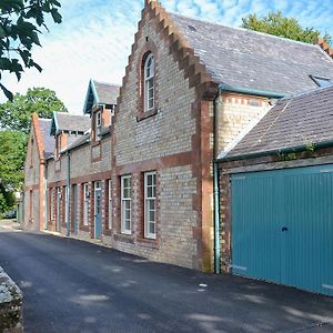 Two The Stables Villa Dalrymple Exterior photo