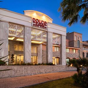 Doubletree By Hilton Cesme Alacati Beach Resort Exterior photo