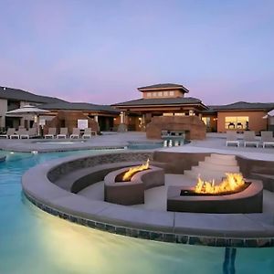 Pool Lazy River Hot Tub Games Fire Pit 28 Guests Villa Hurricane Exterior photo