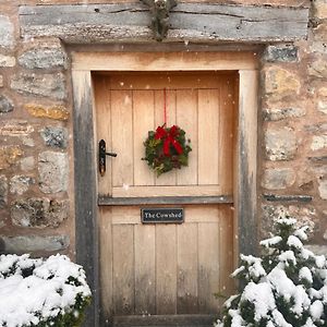 The Cowshed Bed and Breakfast Llangollen Exterior photo