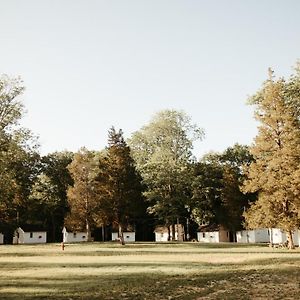 Mammoth Cave Lodge And Cabins Exterior photo