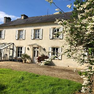 Chambres D'Hotes De La Grande Maison Tour-en-Bessin Exterior photo